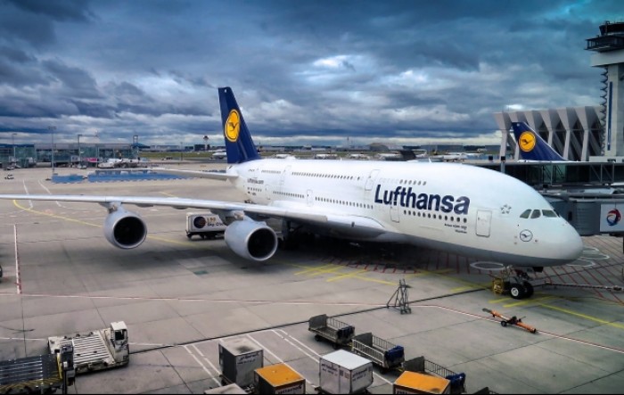 Lufthansa otkazuje više od 1.000 letova zbog štrajka u srijedu