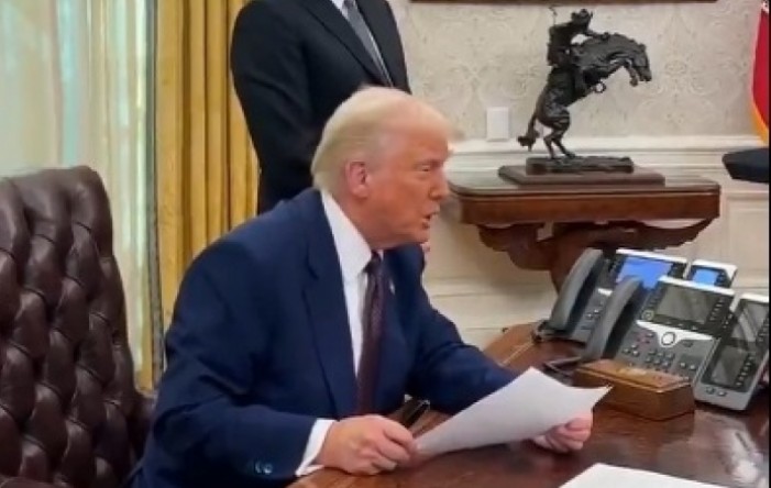 Trump strancima nudi zlatne karte od pet milijuna dolara, evo koji su uvjeti