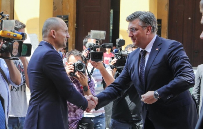 Plenković i Anušić zaratili zbog izbornih jedinica