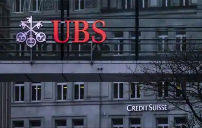 OECD: Spajanje UBS-a i Credit Suissea rizik za gospodarstvo