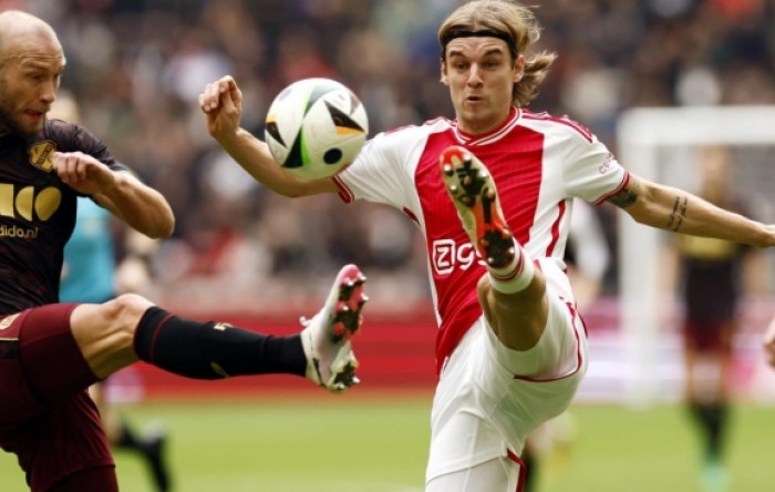 Asistencija Sose za gol Ajaxa