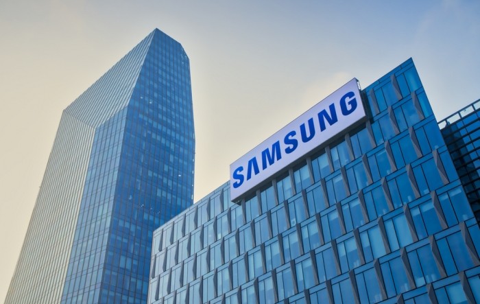 Samsung obustavio nadogradnje za S8 telefone
