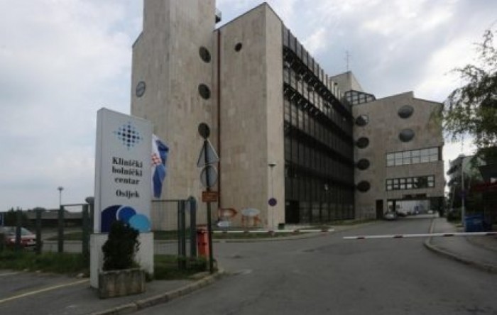 Iz KBC Osijek se oglasili o smrti dvogodišnjeg djeteta pozitivnog na koronavirus