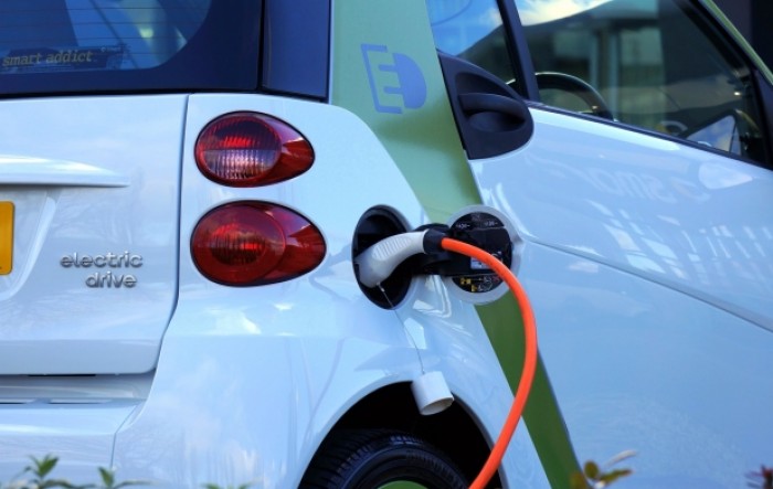 Istraživanje: Nova električna vozila manje su pouzdana od benzinaca i dizelaša