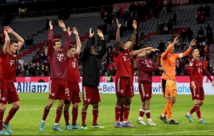 Igrači Bayerna na udaru kritika zbog izleta na Ibizu