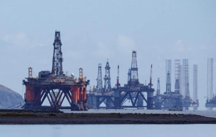 Dogovor o povećanju opskrbe zadržao cijene nafte ispod 74 dolara