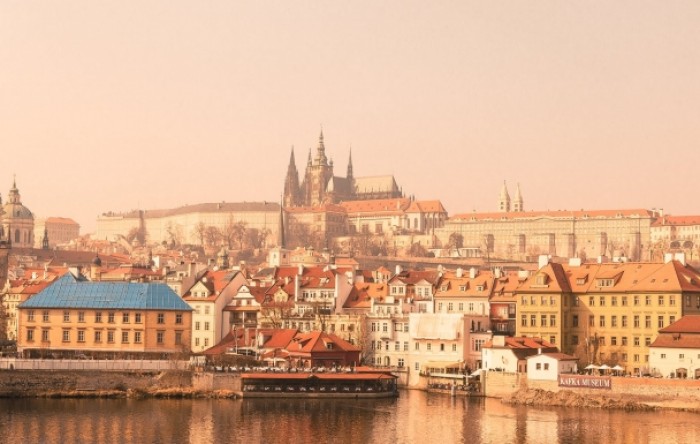 Covid potvrda obvezna za pubove i restorane u Češkoj