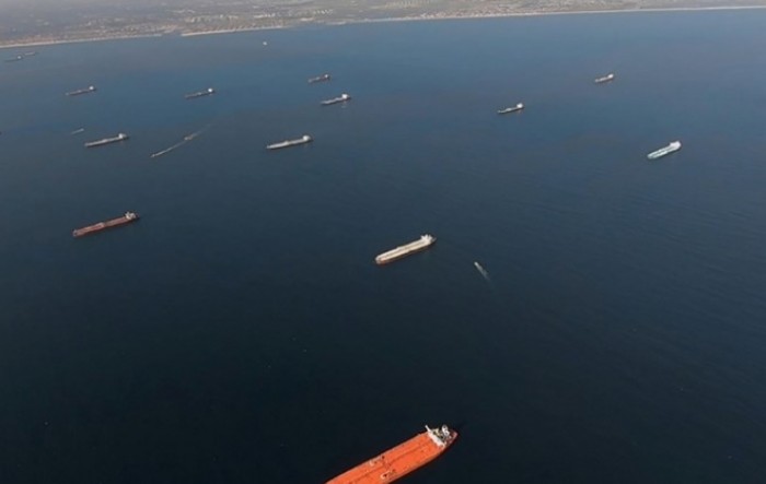 Nevjerojatne scene: Desetine tankera ispred obale Los Angelesa