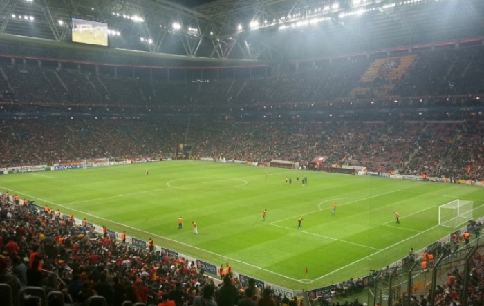 U srpnju povratak turskih navijača na stadione