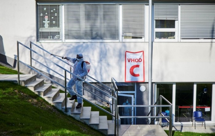 U Sloveniji potvrđene rekordne 1323 zaraze koronavirusom
