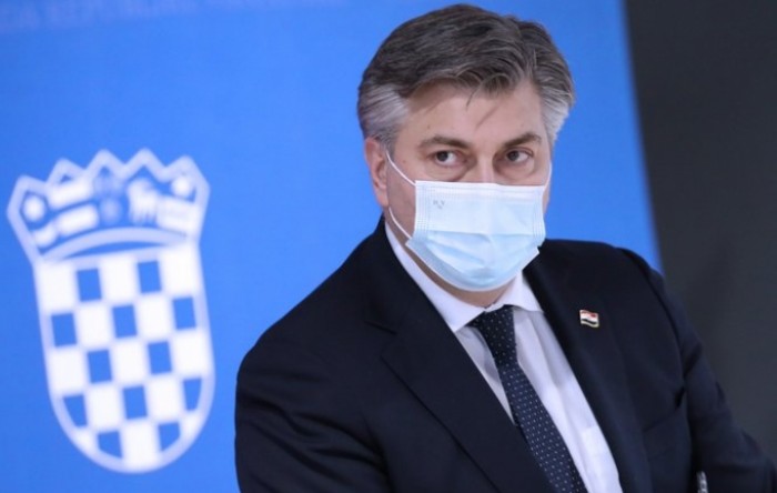 Plenković kasnio više od sat vremena, novinari napustili zakazanu pressicu