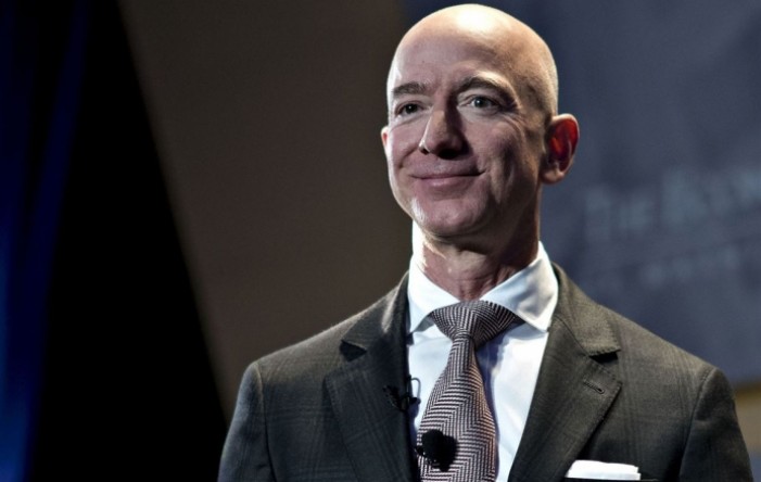 Bezos podnio ostavku na mjesto izvršnog direktora Amazona
