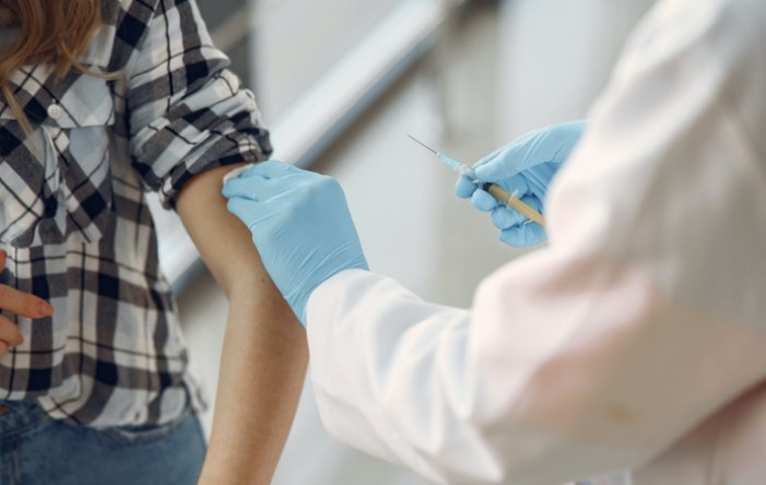 Austrija zdravstvenim radnicima predlaže četvrtu dozu cjepiva