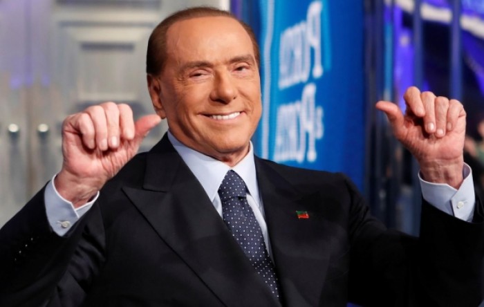 Berlusconi se seli na imanje u predgrađu Rima