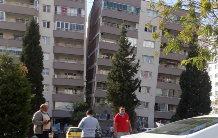 Potres u Turskoj: Broj žrtava porastao na 100