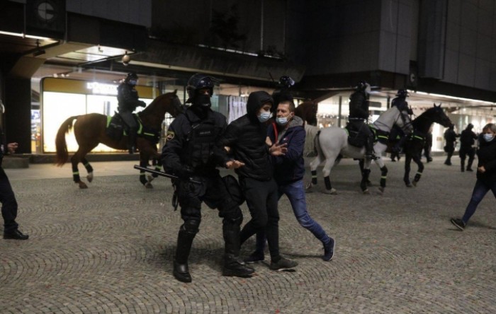 Ljubljana: Sukobi prosvjednika i policije