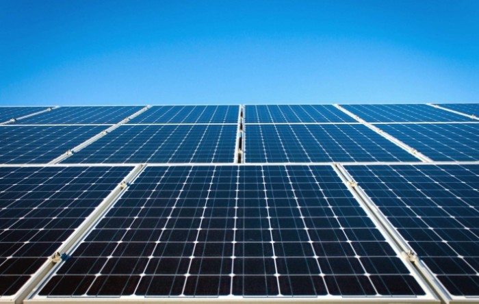 Hifa Oil ulazi u posao sa solarnim panelima