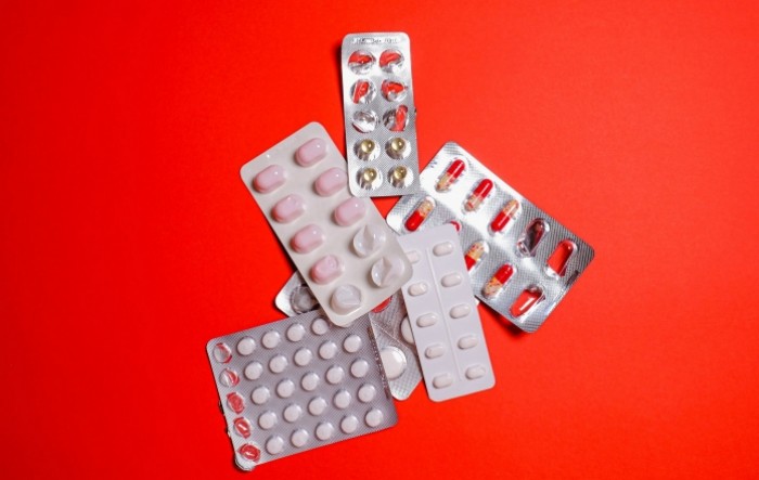 Merckova tableta protiv covida-19 smanjuje rizik od smrti za 50 posto