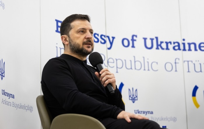 Zelenski: Ukrajina je spremna sjesti za pregovarački stol pod vodstvom SAD-a