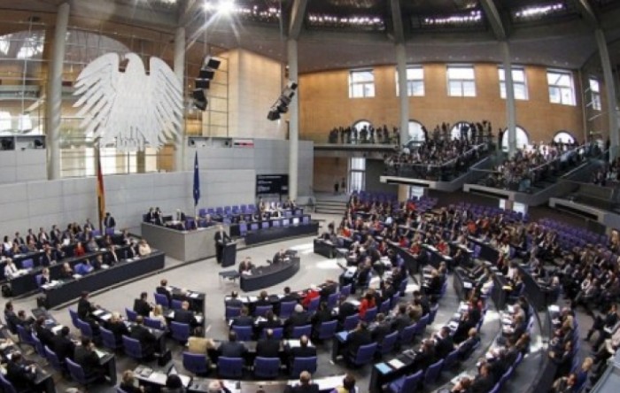 Bundestag prihvatio paket mjera vrijedan 750 milijardi eura