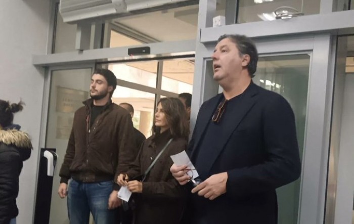Studentska lista apelira: Ostanite mirni i kod kuće
