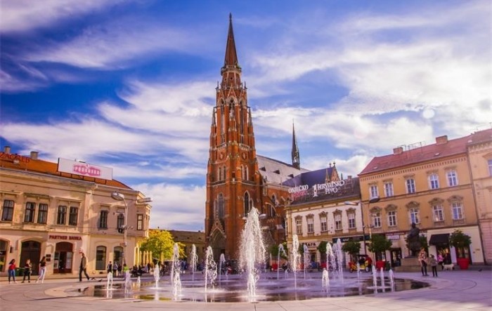 Osijek: Sufinancira se obnova zapuštenih pročelja, ali izriču se i kazne