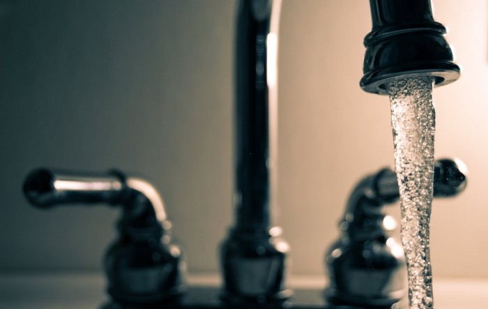 Pravo na vodu: Javni interes protiv korporativnog