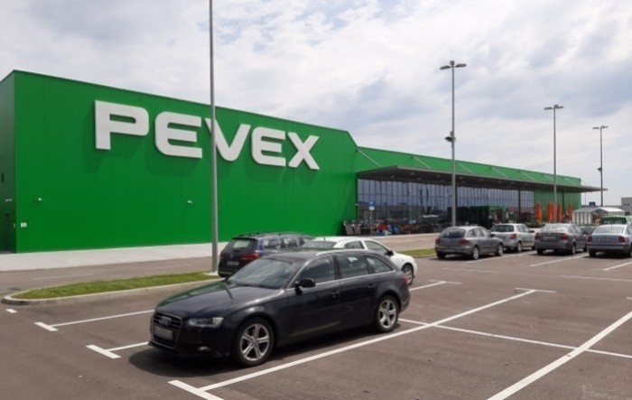 Mali dioničari Pevexa traže isplatu dividende