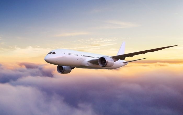 Za vikend otkazano stotine letova, prijevoznicima bolno nedostaje osoblje