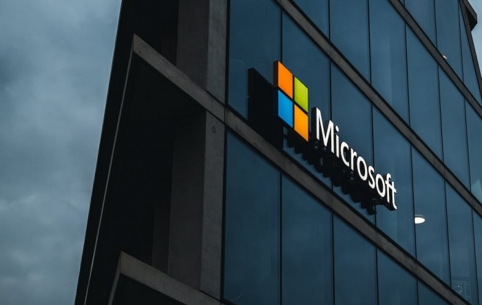 Microsoft najavio ulaganje od 30 milijardi dolara u infrastrukturu AI i poslovanje u Velikoj Britaniji