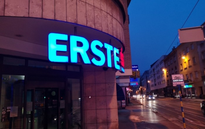 Erste Group očekuje znatno nižu dobit, dividenda nije upitna