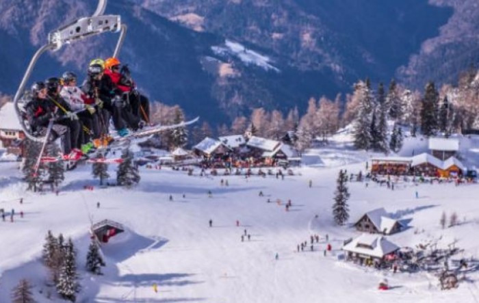 Slovenija: 1.506 novozaraženih, 20 preminulih, otvorena skijališta