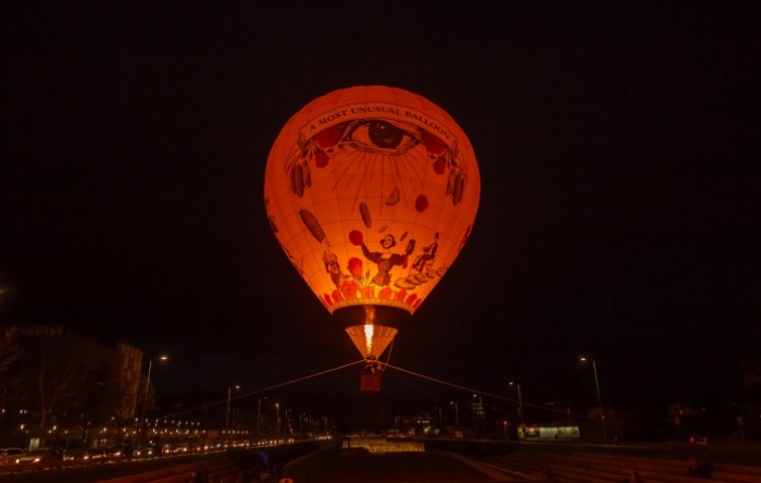 Neobičan balon ovog se vikenda vinuo u nebo iznad Zagreba s posebnom zadaćom