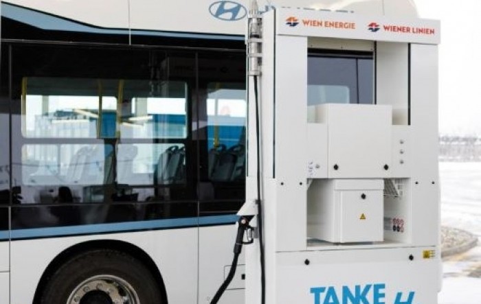 Bečom od prosinca prometuje prvi autobus na vodik