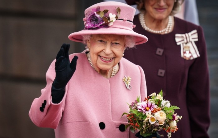 Kraljica Elizabeta u nedjelju obilježava 70 godina na prijestolju