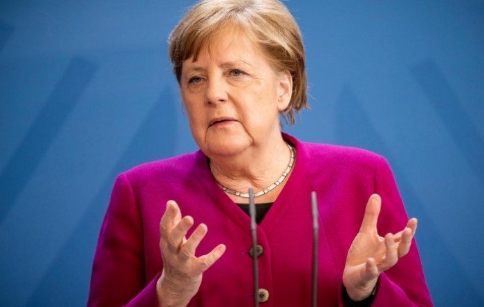 Merkel na zatvorenom sastanku: Na rubu smo gubitka kontrole nad virusom