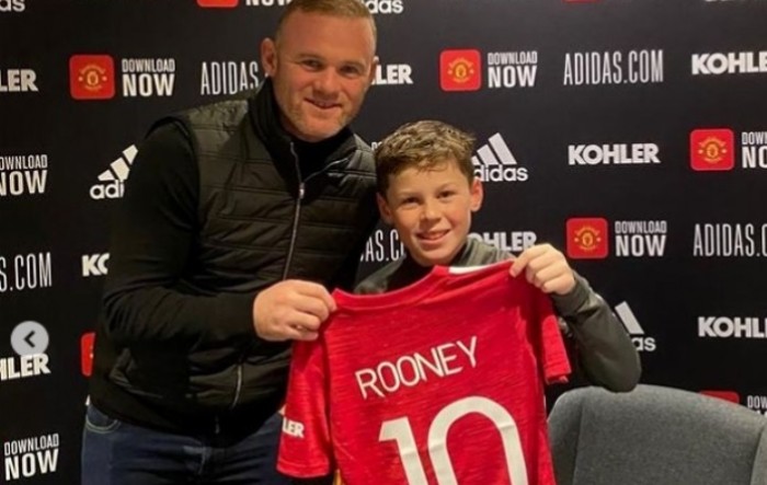 Sin Waynea Rooneya potpisao za Manchester United