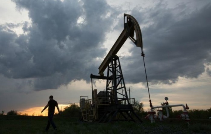 Cijene nafte poskočile iznad 37 dolara, Rusija spremna razgovarati s OPEC-om