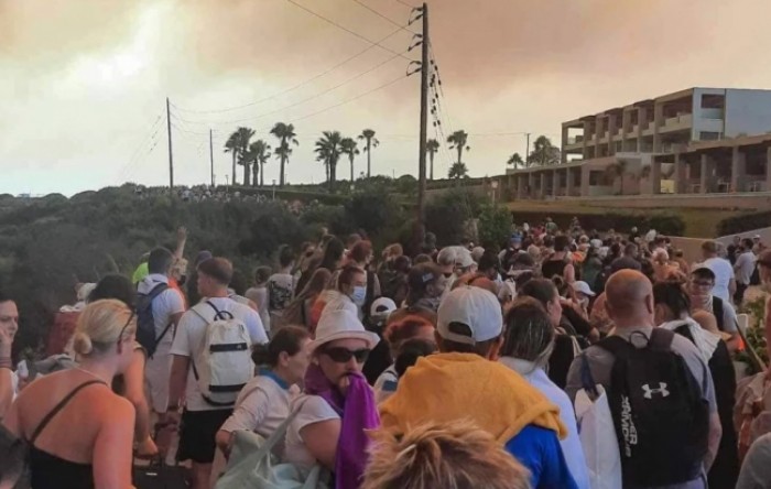 Kataklizma na Rodosu: Najveća evakuacija u povijesti Grčke