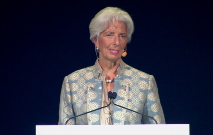 Lagarde: EU mora riješiti zastoj, novi val zaraze teško pogađa ekonomiju