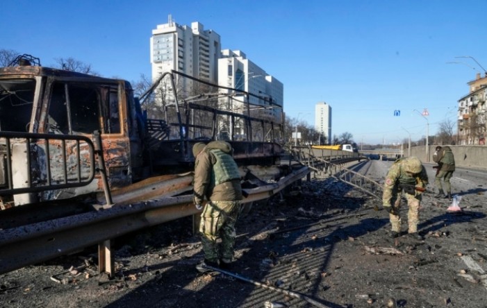 Rusi napadaju Ukrajinu termitnom kišom koja topi ljudsko meso i beton