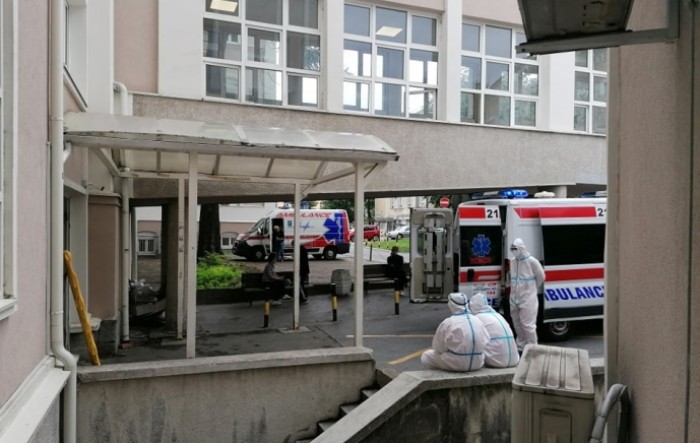 Srbija: Umrlo još šest osoba, 235 novozaraženih