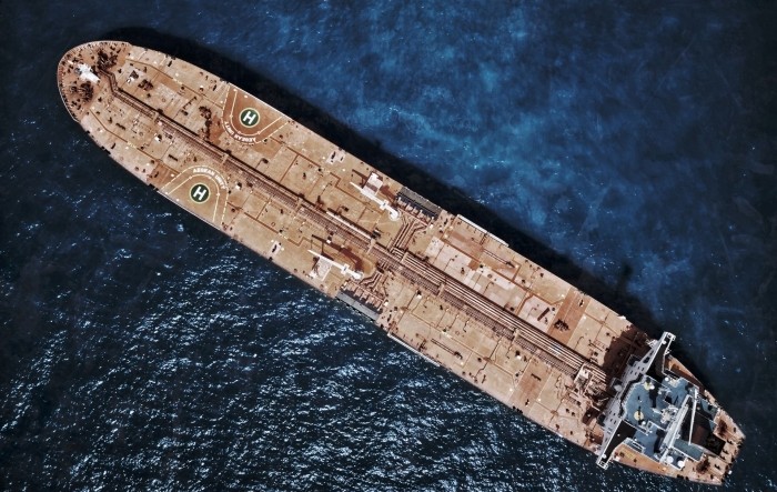 Ludilo na tržištu supertankera: Zašto trgovci naftom grade vlastite flote
