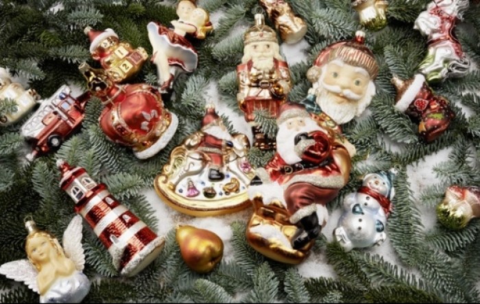 Staklene božićne kuglice nastale u Njemačkoj zbog neimaštine