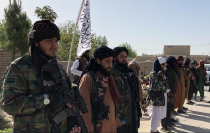 Talibani sa svih strana ulaze u Kabul