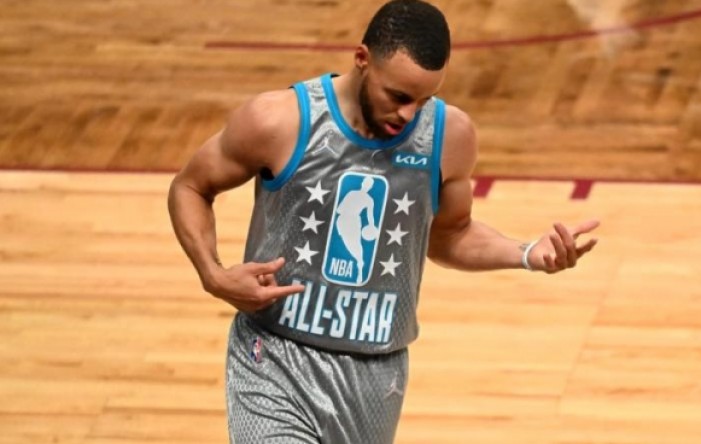 All-Star: Curry s rekordnih 16 trica donio pobjedu LeBronovoj momčadi