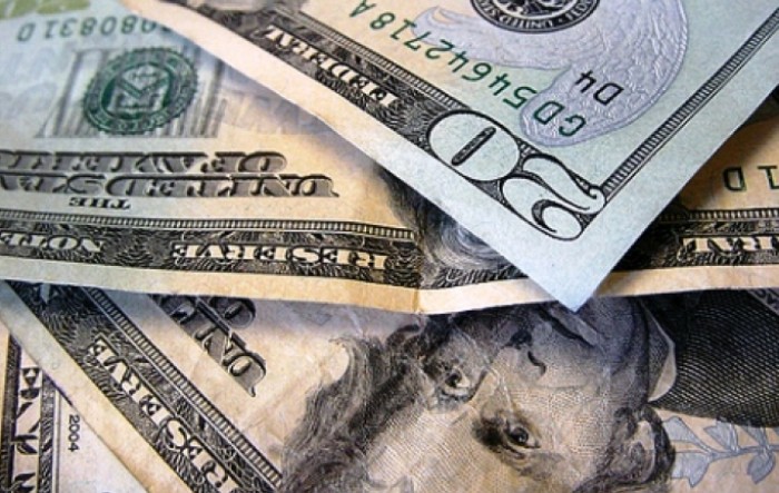 Bojazni oko globalne ekonomije potiču kupnje dolara