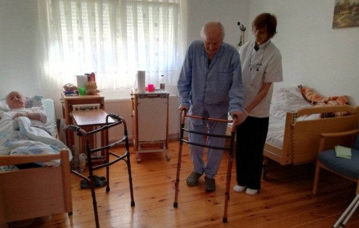 Gotovo svaki drugi umrli u Hrvatskoj živio je u domu za starije i nemoćne