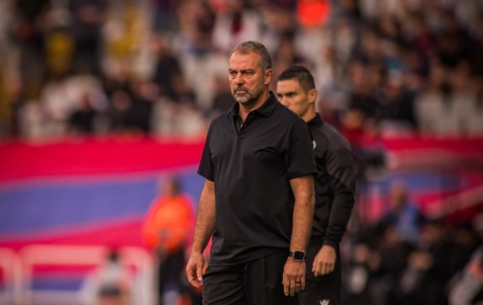 Flick objavio da Livaković ostaje treći golman Barce usprkos velikom kiksu Szczesnyja