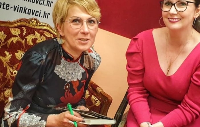 Ivana Šojat predstavila roman o vinkovačkom željezničkom kolodvoru